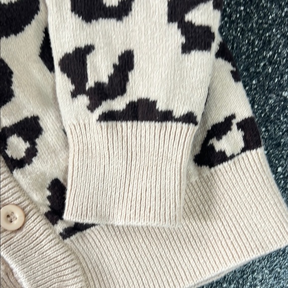 Leopard Print Kids Sweater Cardigan - Picture 4 of 5